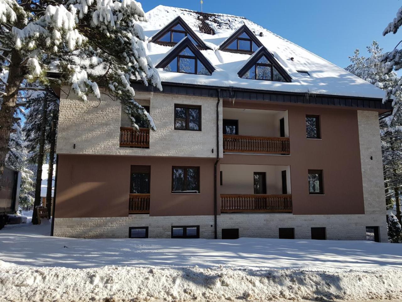 Lovac Apartmani زلاتيبور المظهر الخارجي الصورة